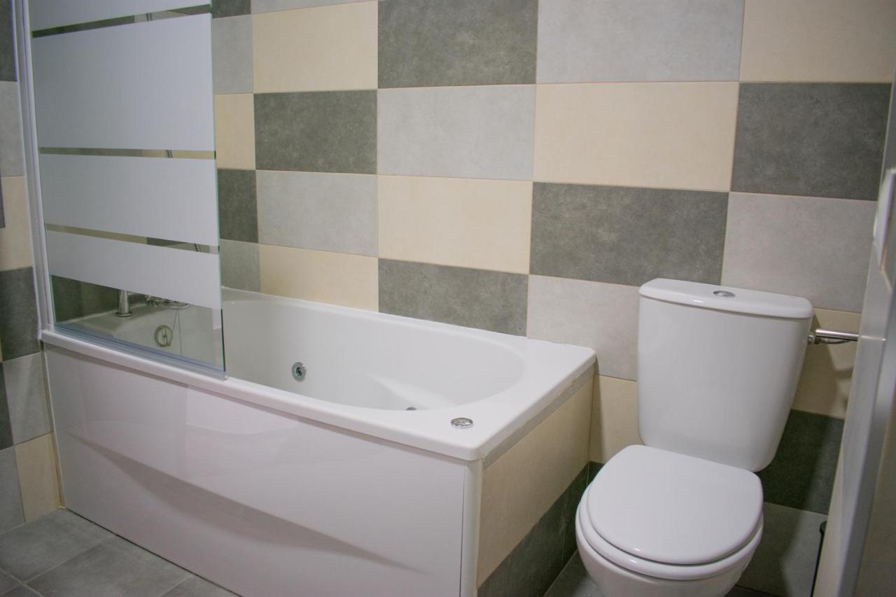 Apartamentos Cerezo La Codosera Bagian luar foto