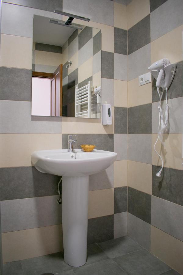 Apartamentos Cerezo La Codosera Bagian luar foto
