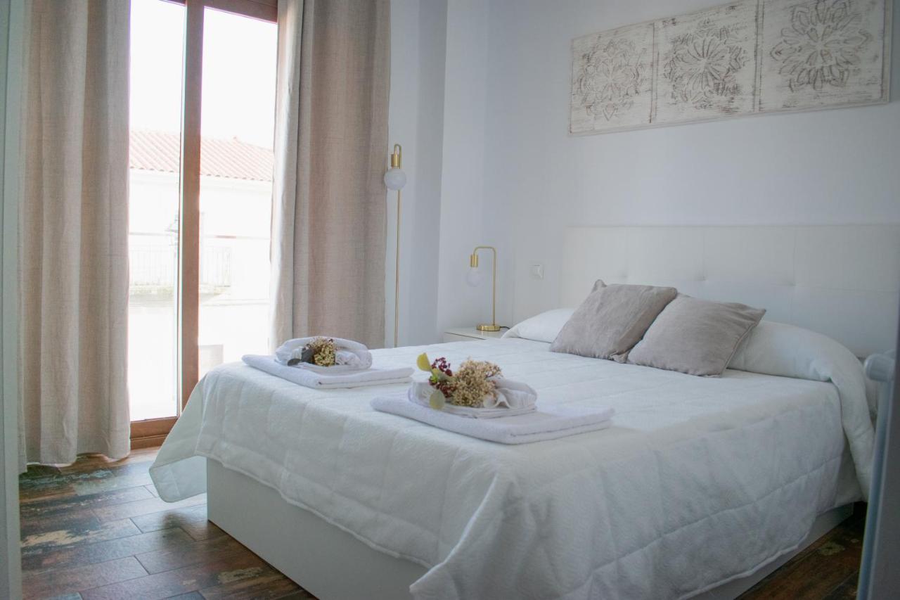 Apartamentos Cerezo La Codosera Bagian luar foto