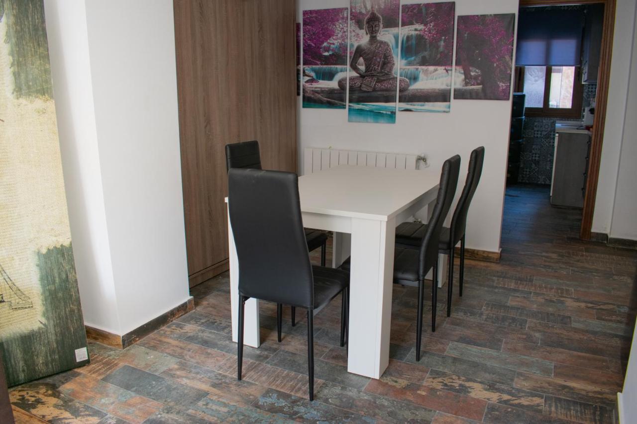 Apartamentos Cerezo La Codosera Bagian luar foto