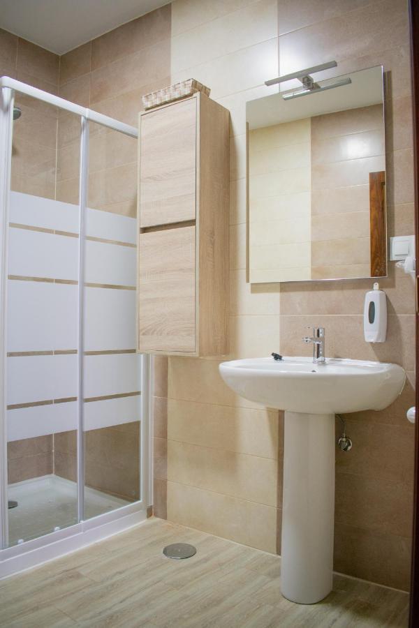 Apartamentos Cerezo La Codosera Bagian luar foto