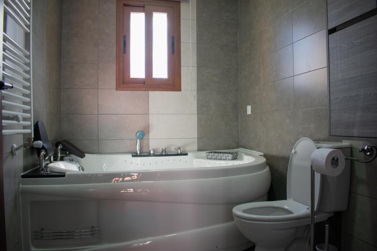 Apartamentos Cerezo La Codosera Bagian luar foto