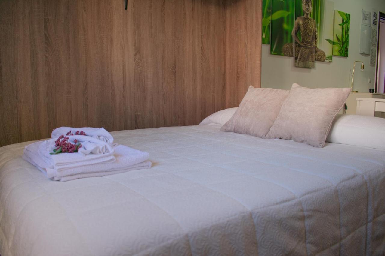 Apartamentos Cerezo La Codosera Bagian luar foto